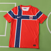Camisa Seleção Noruega I Copa do Mundo 2026 Vermelha - Jogador Nike