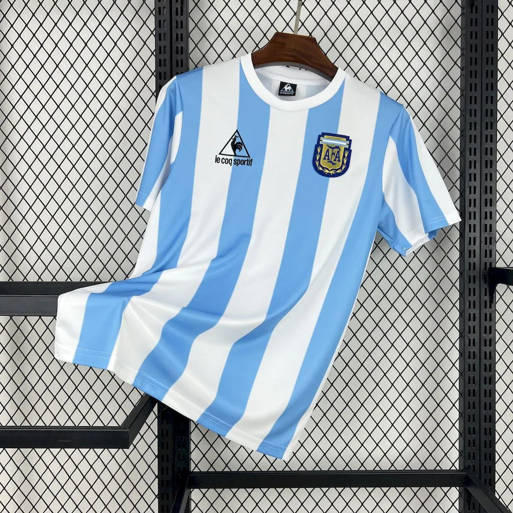 Camisa Seleção Argentina I 1986 Azul e Branca Retrô Masculina Le Coq Sportif