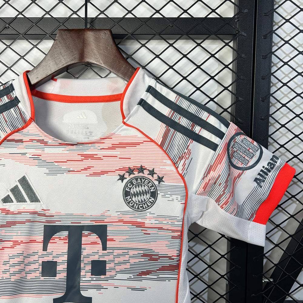 Conjunto Infantil Bayern de Munique II 25/26 Branco/Cinza Adidas
