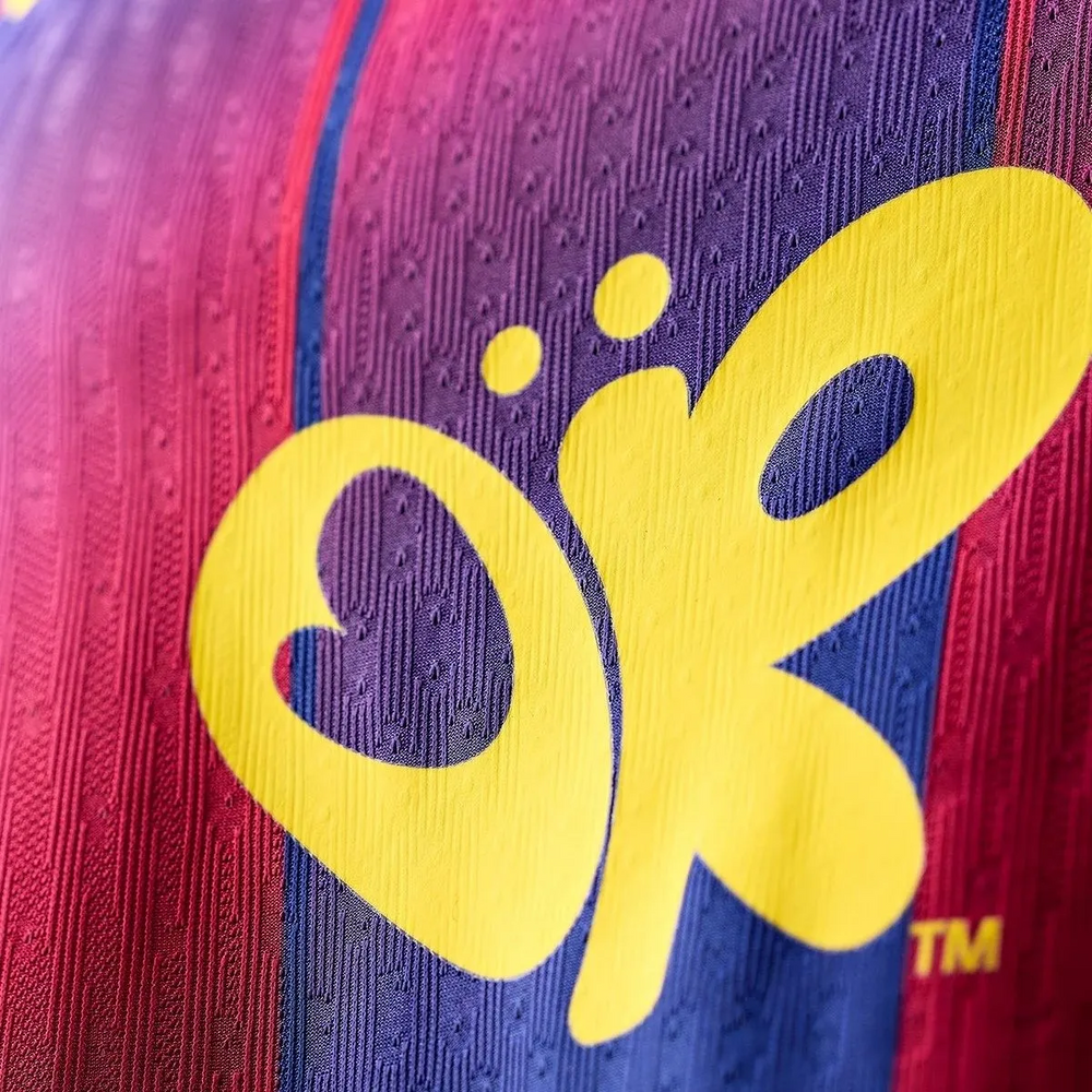 Camisa Barcelona x Olivia Rodrigo Vermelha e Azul - Jogador Nike