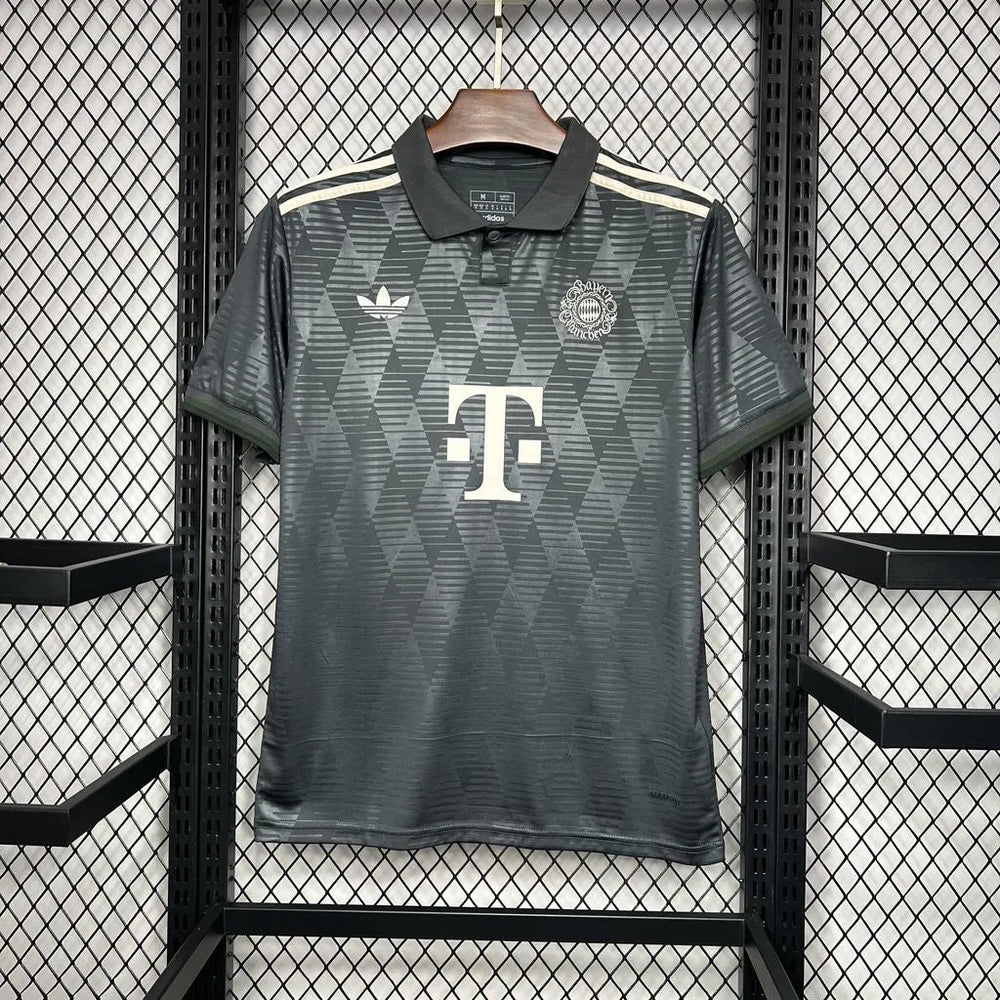 Camisa Bayern de Munique Edição Oktoberfest 24/25 Cinza Masculina Adidas
