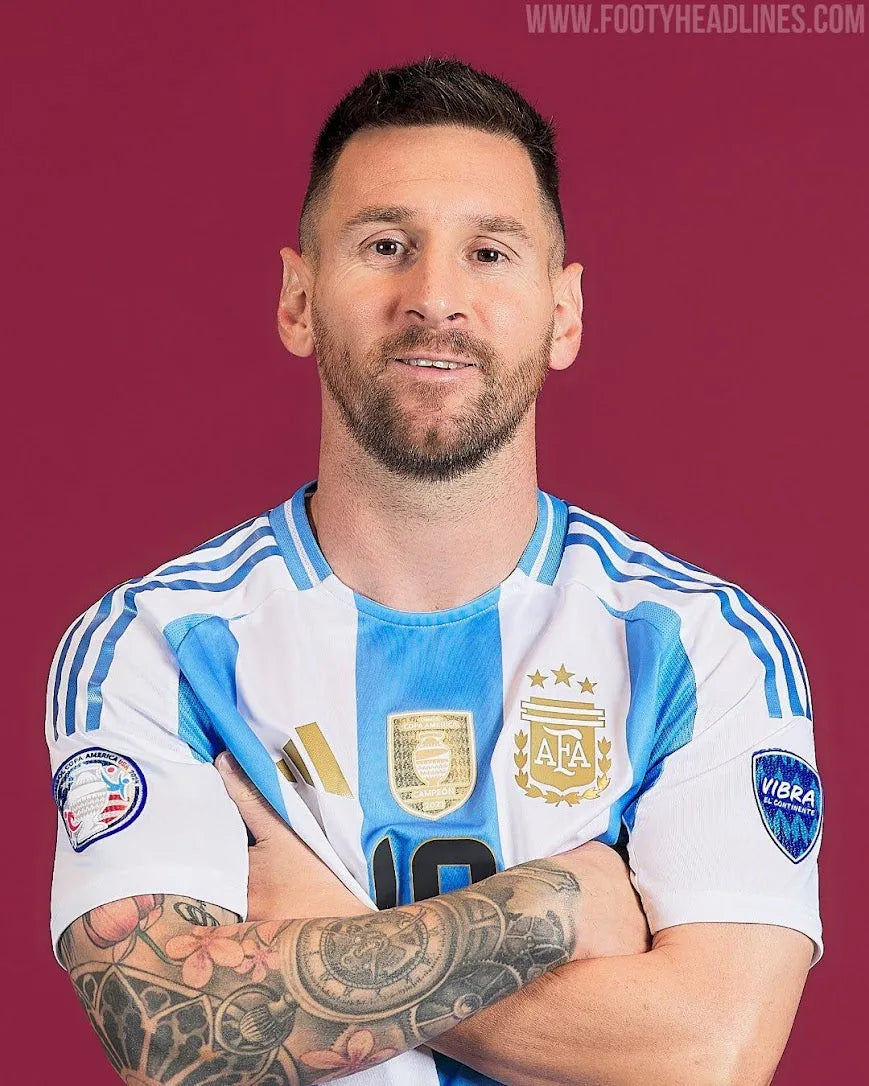 Camisa Seleção Argentina I Campeã Copa América 2024 + Patches Branca e Azul Masculina Adidas