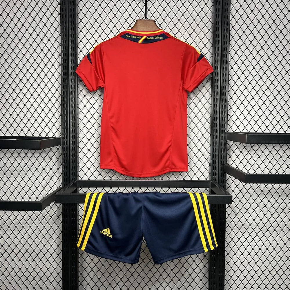 Conjunto Infantil Seleção Espanha I Retrô 2012 Vermelho e Azul Adidas
