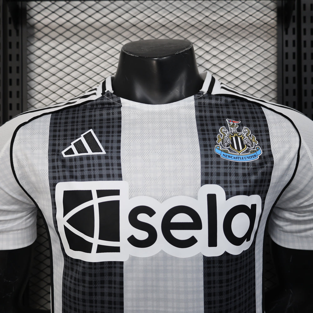 Camisa Newcastle United I 25/26 Preta e Branca Masculina - Jogador Adidas