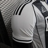 Camisa Newcastle United I 25/26 Preta e Branca Masculina - Jogador Adidas