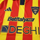 Camisa U.S Lecce I 26/27 Vermelha/Amarela