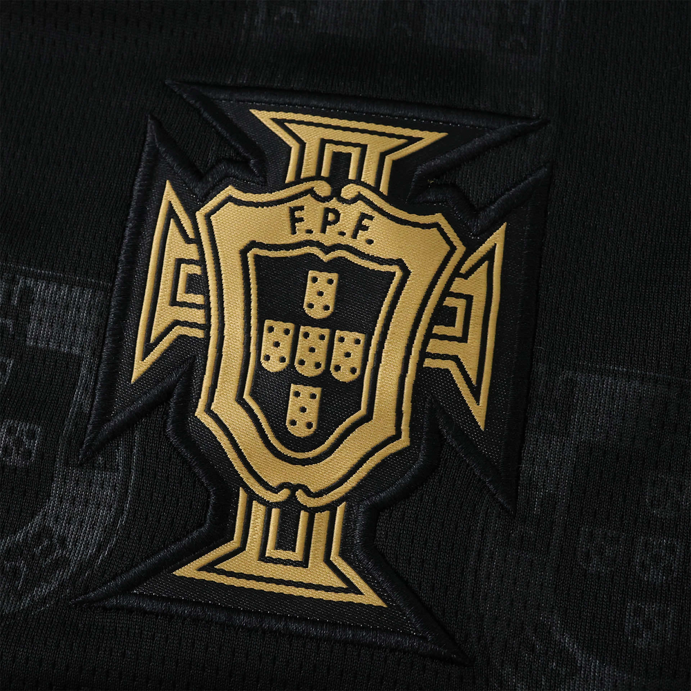 Camisa Seleção Portugal Eusébio Pantera Negra Edição Especial Preta Puma