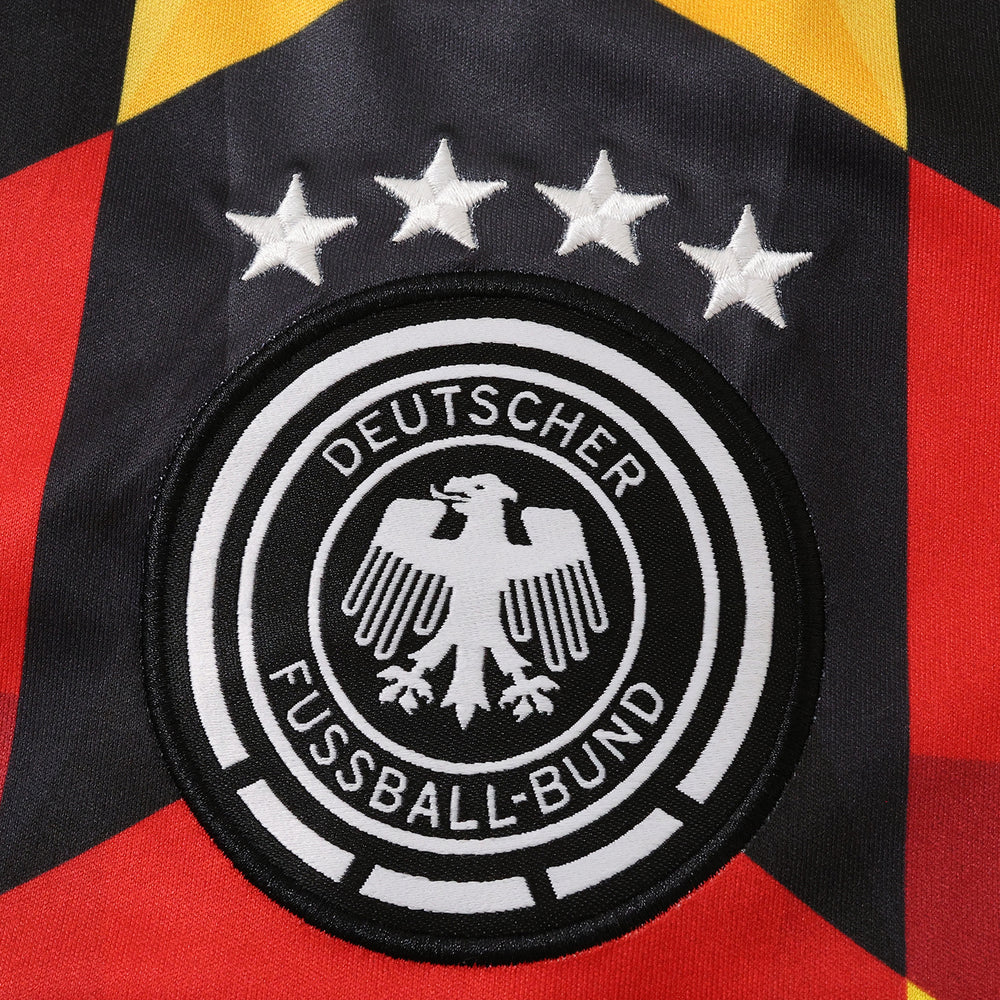 Camisa Treino Seleção Alemanha Copa do Mundo 2026 Vermelha/Preta/Amarela Masculina Adidas