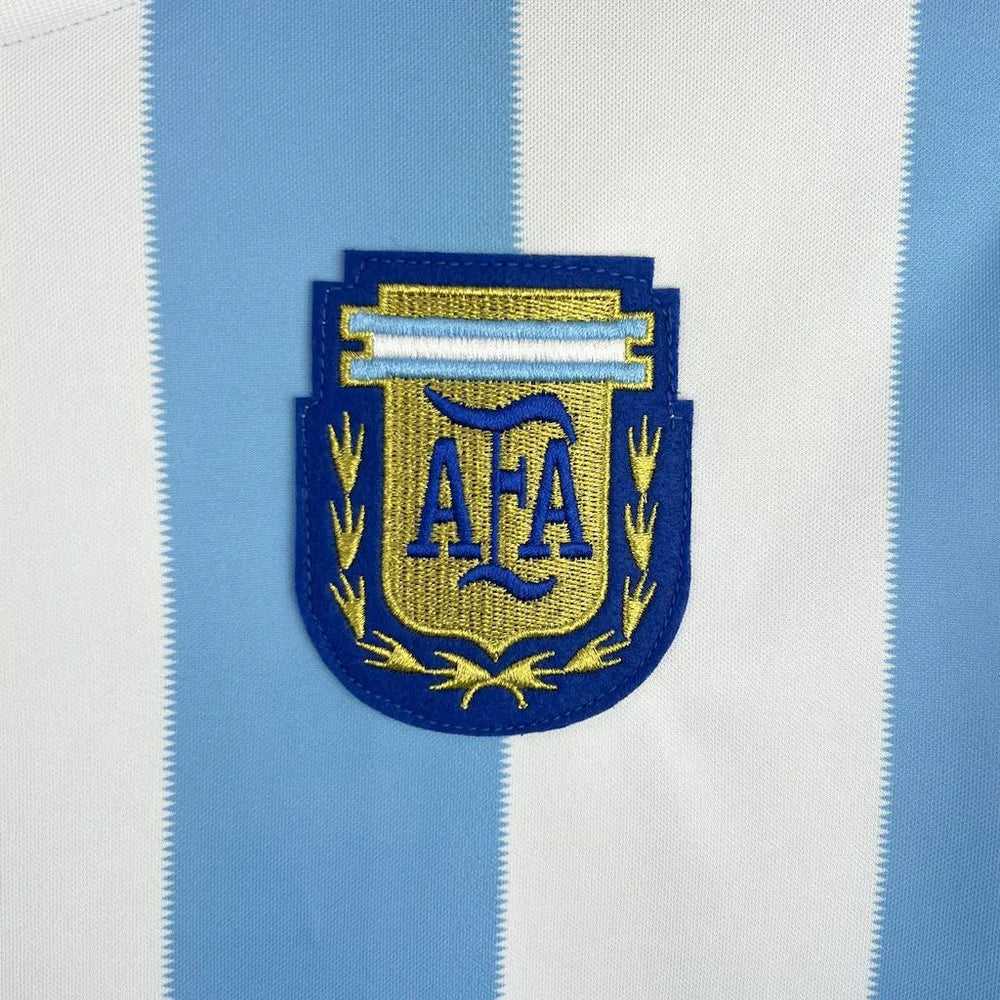 Camisa Seleção Argentina I 1986 Azul e Branca Retrô Masculina Le Coq Sportif