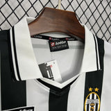 Camisa Juventus I 2001/2002 Retrô Preta e Branca Masculina Lotto