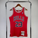 Regata Chicago Bulls Mitchell & Ness Retrô 1997/1998 Vermelha Mitchell & Ness