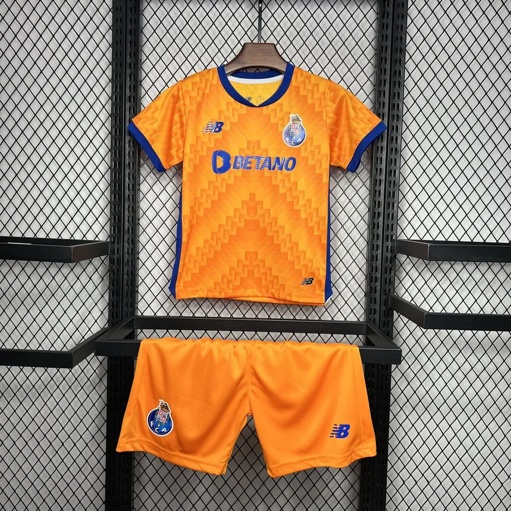 Conjunto Infantil FC Porto II 24/25 Laranja New Balance