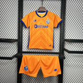 Conjunto Infantil FC Porto II 24/25 Laranja New Balance