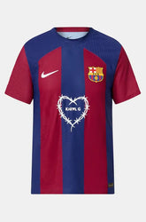Camisa Barcelona I 23/24 Edição Especial "Karol G" Vermelha e Azul Masculina Nike