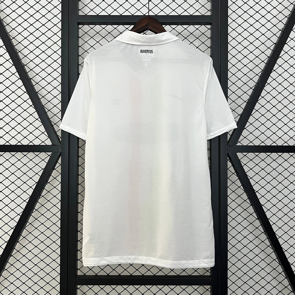 Camisa Juventus II 2010-2011 Retrô Branca Masculina Nike