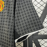 Camisa Manchester United II 2003-2004 Retrô Preta Masculina Nike