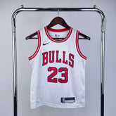 Regata Infantil Chicago Bulls Swingman Association Edition Branca Nike