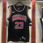 Regata Chicago Bulls Swingman Statement Edition 2017/2018 Preta Nike