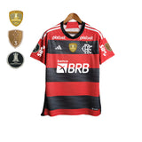 Camisa Flamengo I 23/24 com Patrocínios e Patches Libertadores Vermelha e Preta Masculina