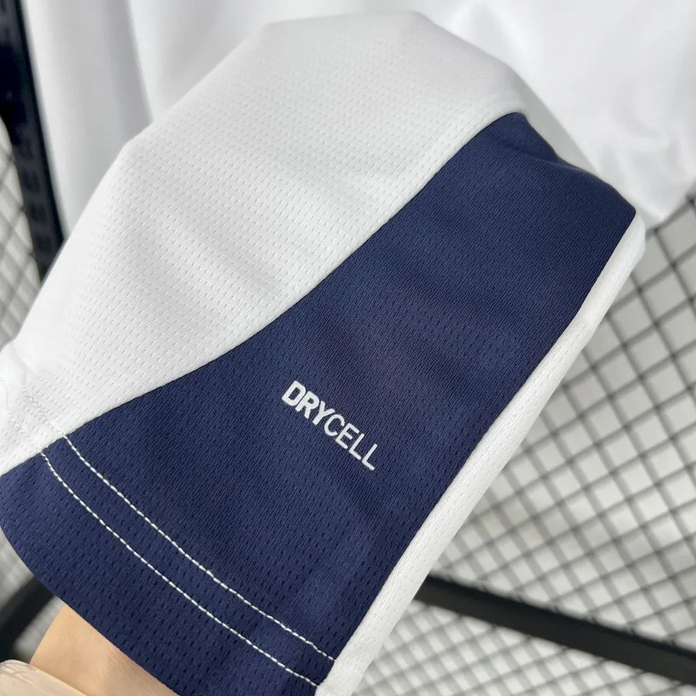 Camisa Seleção Portugal Camisa de Treino Branca 25/26 Masculina Puma