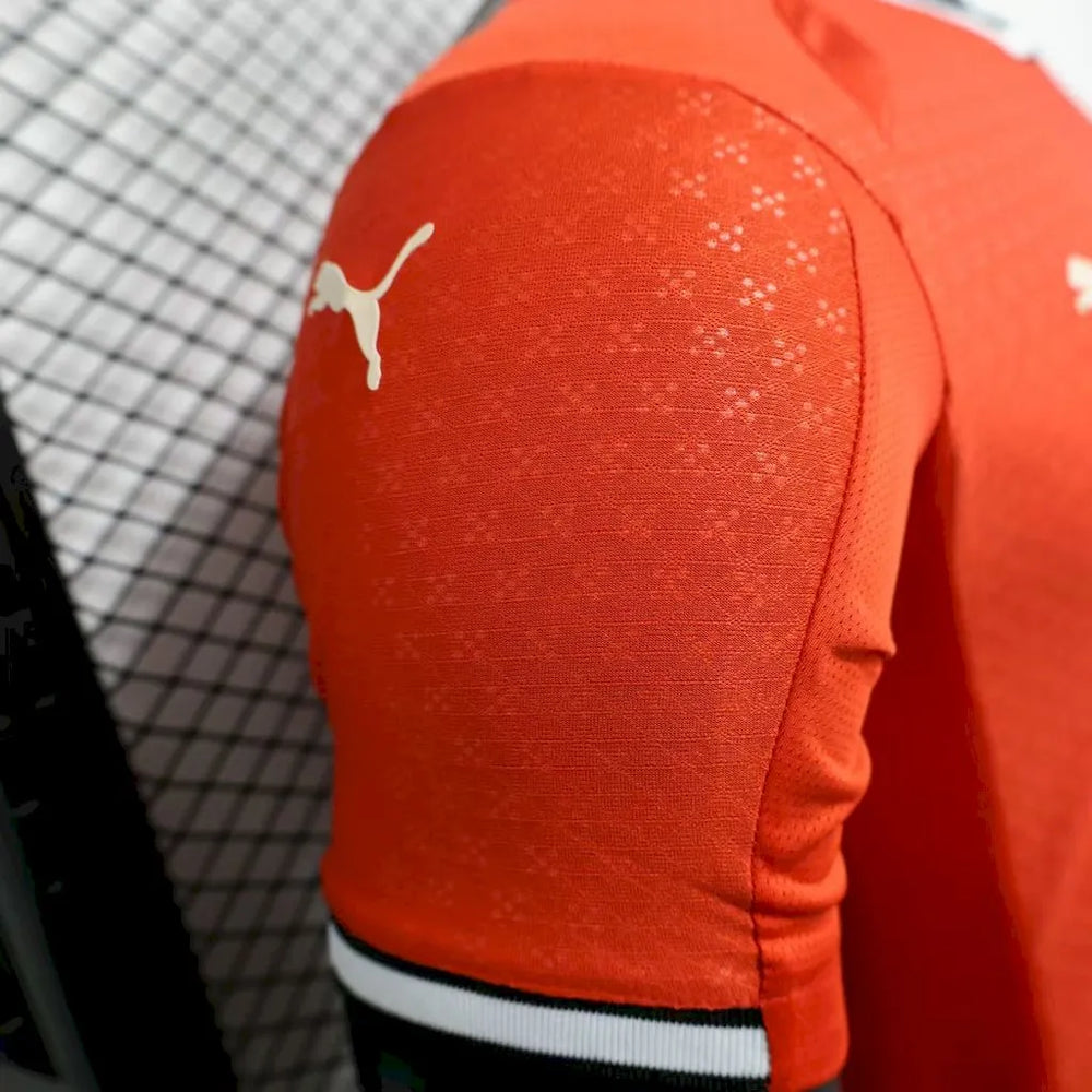 Camisa Seleção Portugal I 25/26 Vermelha Masculina Modelo Jogador Puma