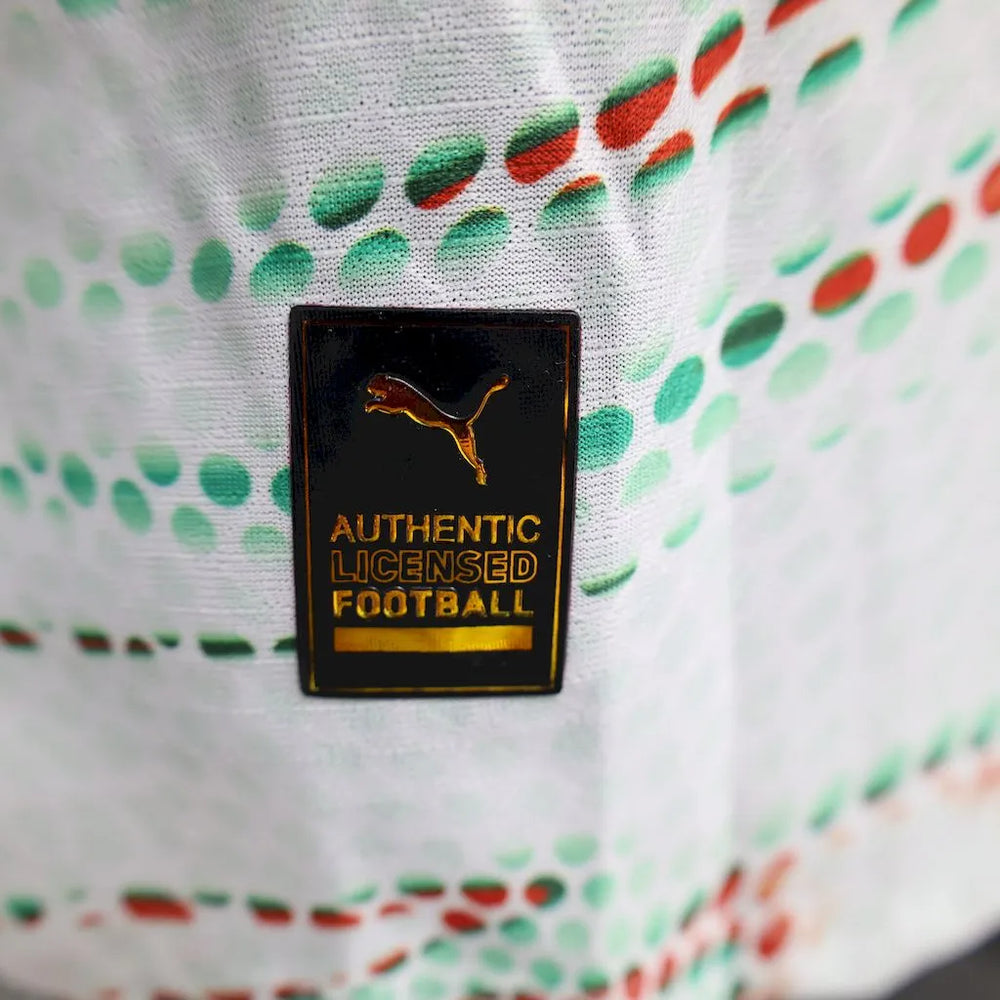 Camisa Seleção Portugal II 25/26 Branca Masculina Modelo Jogador Puma