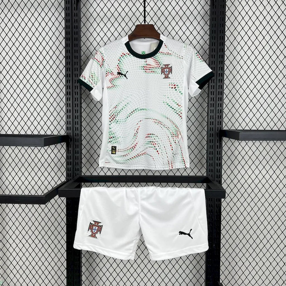 Conjunto Infantil Seleção Portugal II 25/26 Branco Puma