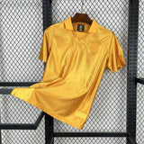 Camisa Wolverhampton Wanderers Edição Especial 70 Anos Honvéd Dourada Masculina Sudu