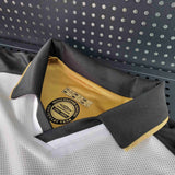 Camisa Manchester United Dupla Face 100 Anos Retrô 2001/2002 Branca / Dourada Masculina Umbro