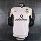 Camisa Manchester United Dupla Face 100 Anos Retrô 2001/2002 Branca / Dourada Masculina Umbro