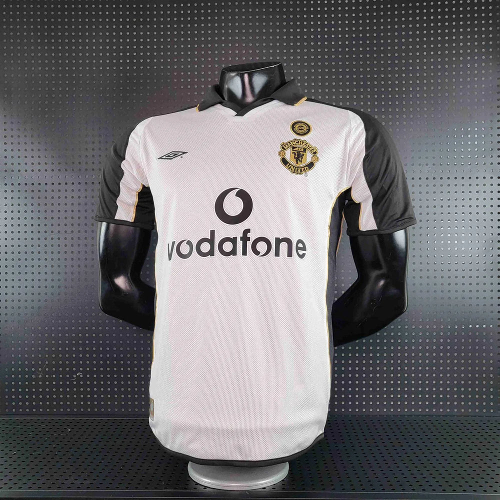 Camisa Manchester United Dupla Face 100 Anos Retrô 2001/2002 Branca / Dourada Masculina Umbro