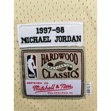 Regata Chicago Bulls Midas Mitchell & Ness Hardwood Classics Michael Jordan #23 1997/1998 Dourada - DS Sports - Artigos Esportivos
