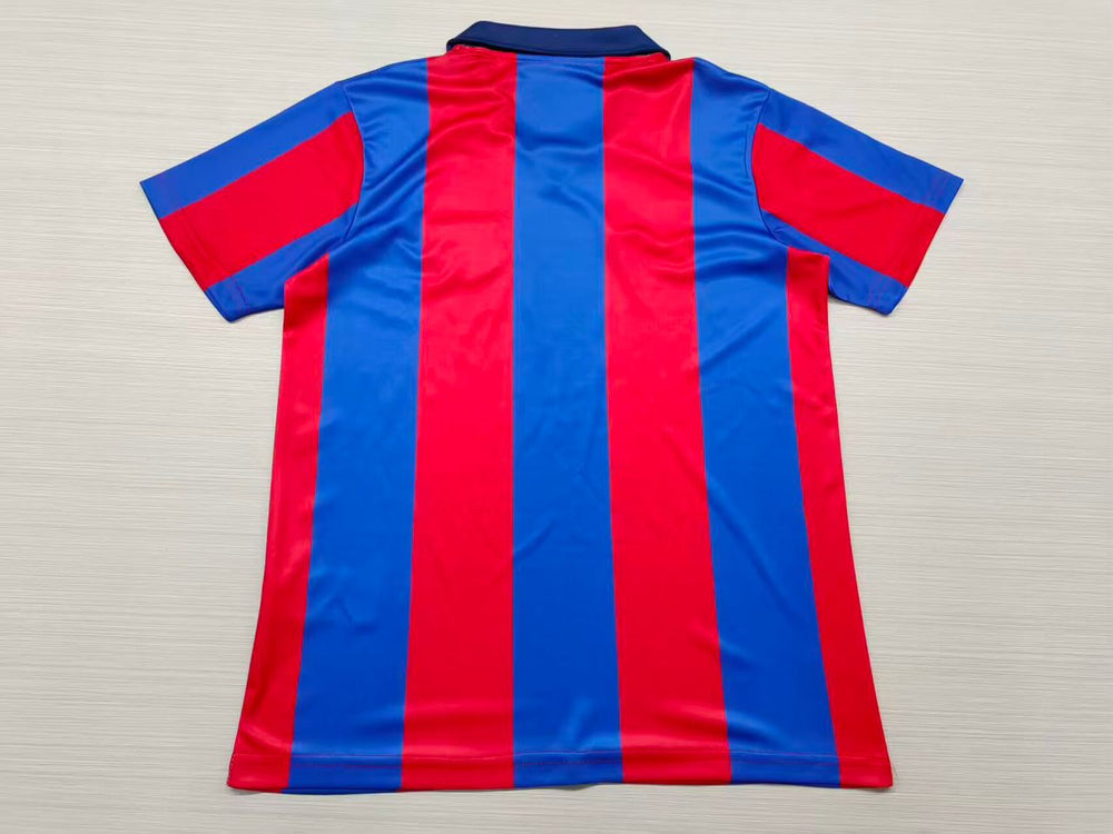 Camisa Barcelona x Olivia Rodrigo Edição Especial Retrô 2003/2004 Vermelha e Azul Nike