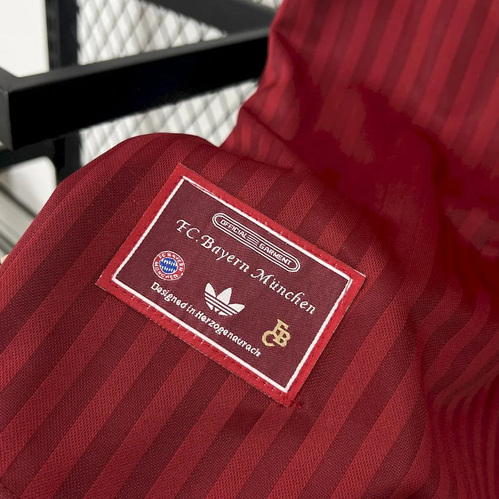Camisa Bayern de Munique Edição Especial Terrace Icons Vermelha Masculina Adidas