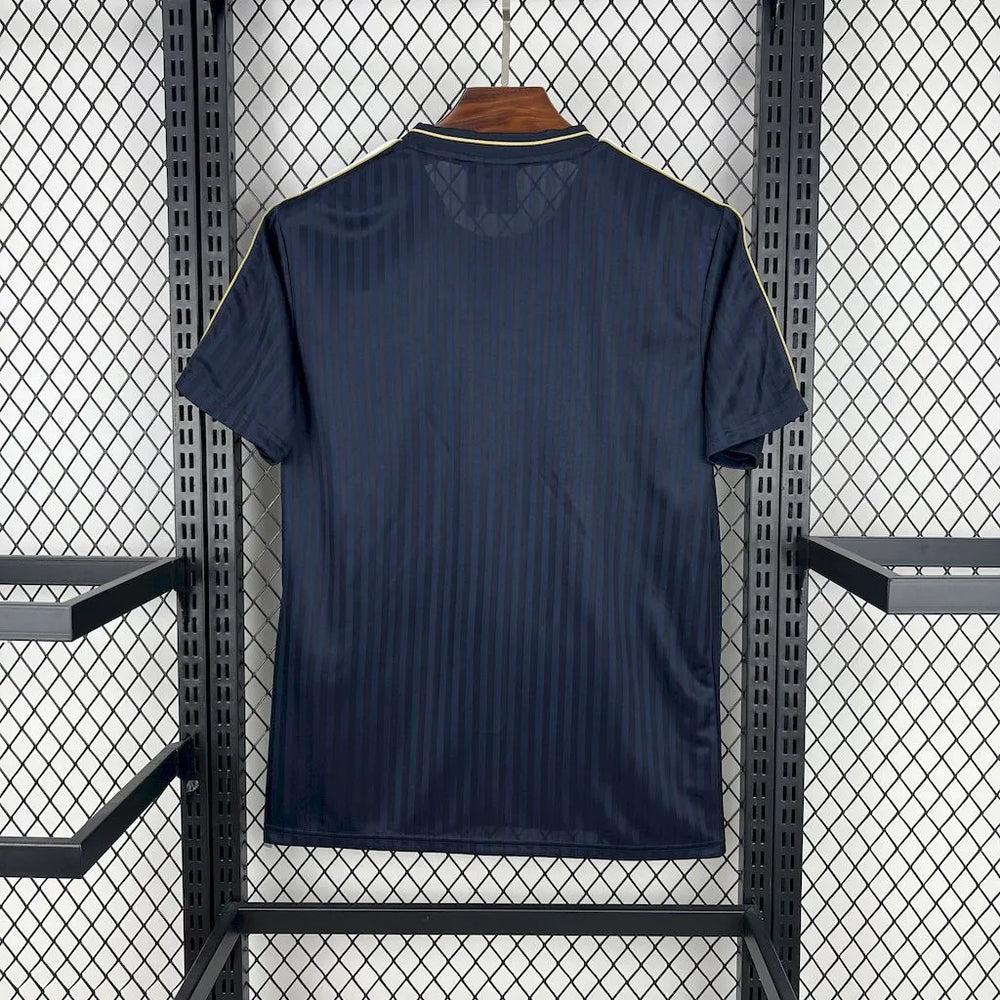 Camisa Juventus Edição Especial Terrace Icons Azul Masculina Adidas