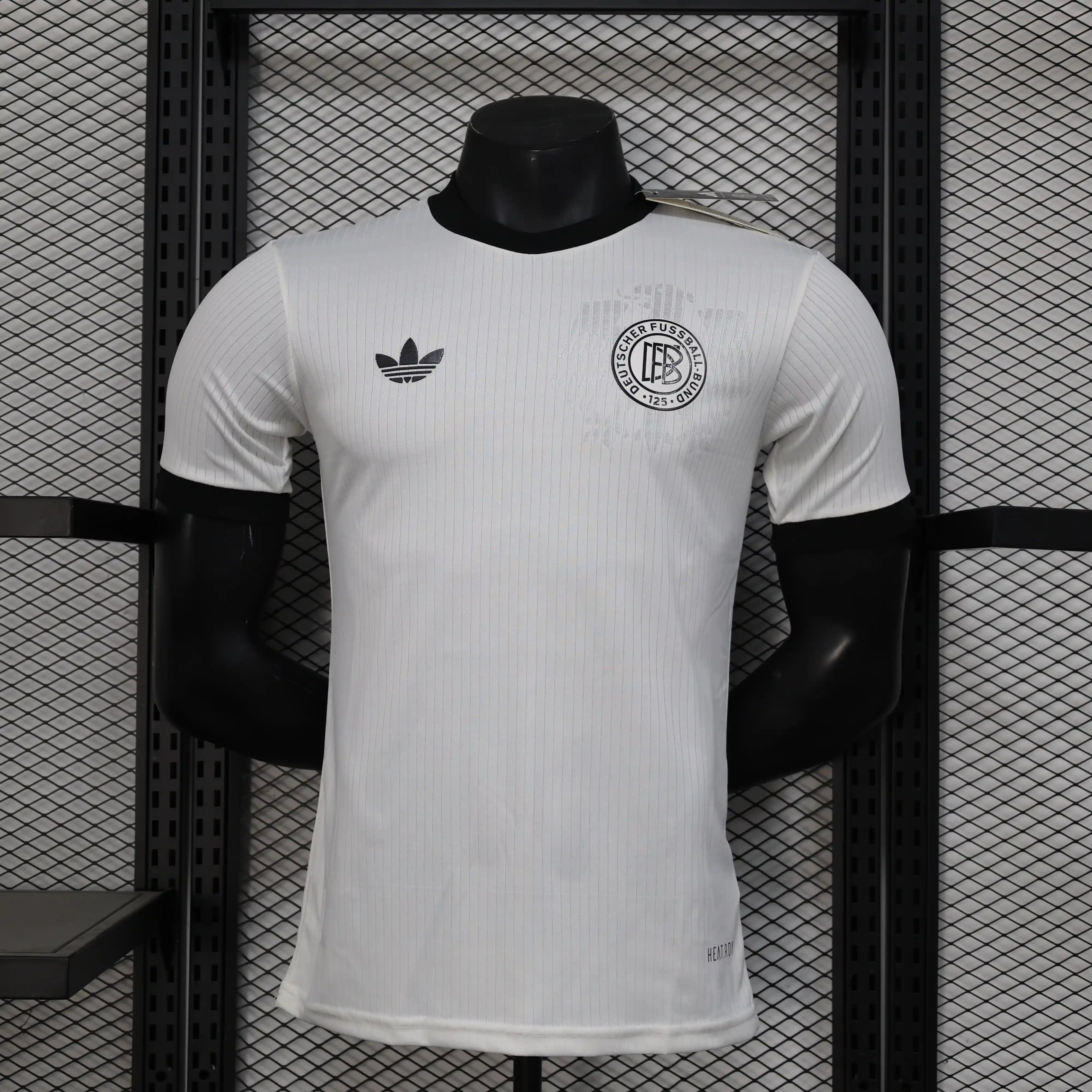 Camisa Seleção Alemanha 125 Anos Branca Modelo Jogador