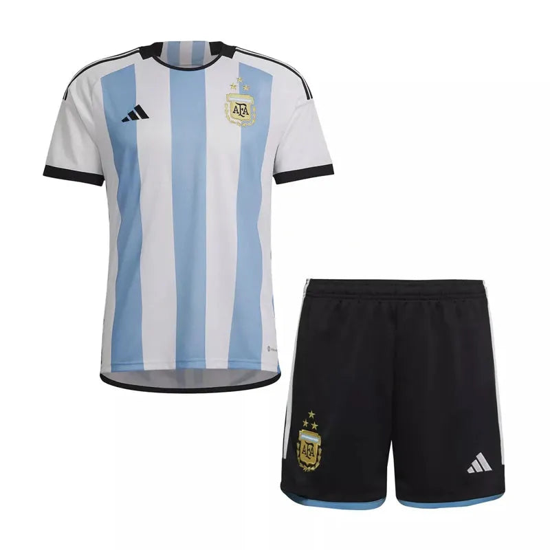 Conjunto Infantil Argentina Copa do Mundo 2022 Azul e Branca Adidas