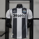 Camisa Newcastle United I 25/26 Preta e Branca Jogador