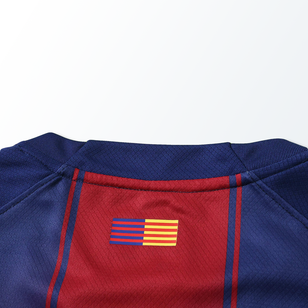 Camisa Barcelona x Olivia Rodrigo Vermelha e Azul Nike