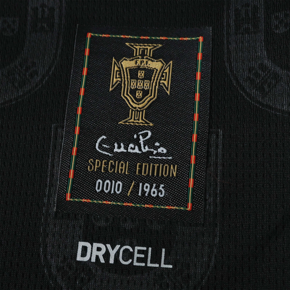 Camisa Seleção Portugal Eusébio Pantera Negra Edição Especial Preta Puma