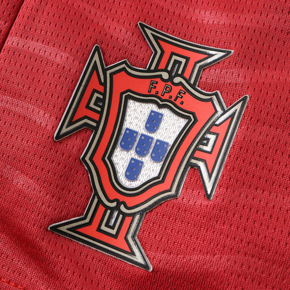 Conjunto Infantil Seleção Portugal I Copa do Mundo 2026 Vermelho Puma
