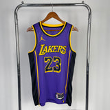 Regata Los Angeles Lakers Swingman Statement Edition 24/25 Roxa Masculina - DS Sports - Artigos Esportivos