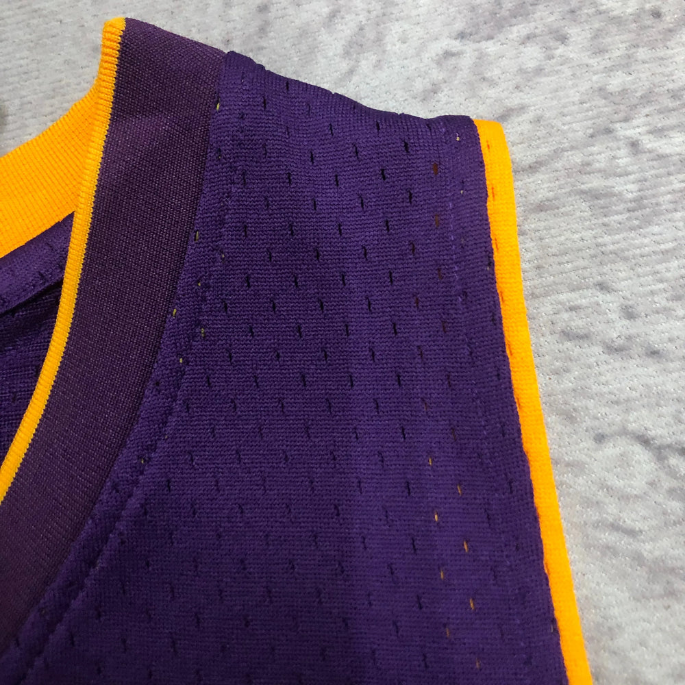 Regata Los Angeles Lakers Mitchell & Ness Kobe Bryant #24 Retrô 2008/2009 Roxa - DS Sports - Artigos Esportivos