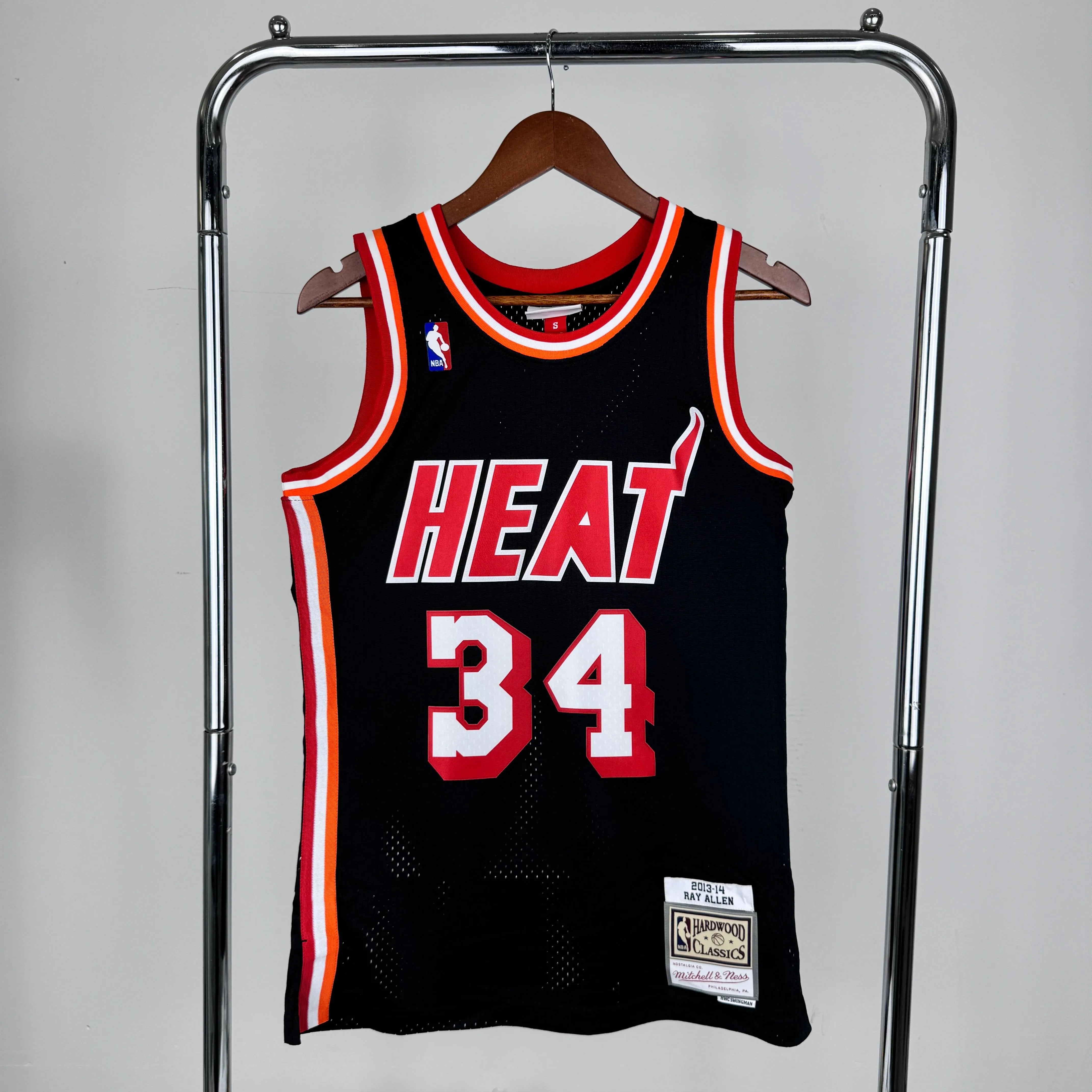 Regata Miami Heat Mitchell & Ness Ray Allen #34 2013/2014 Retrô Preta - DS Sports - Artigos Esportivos