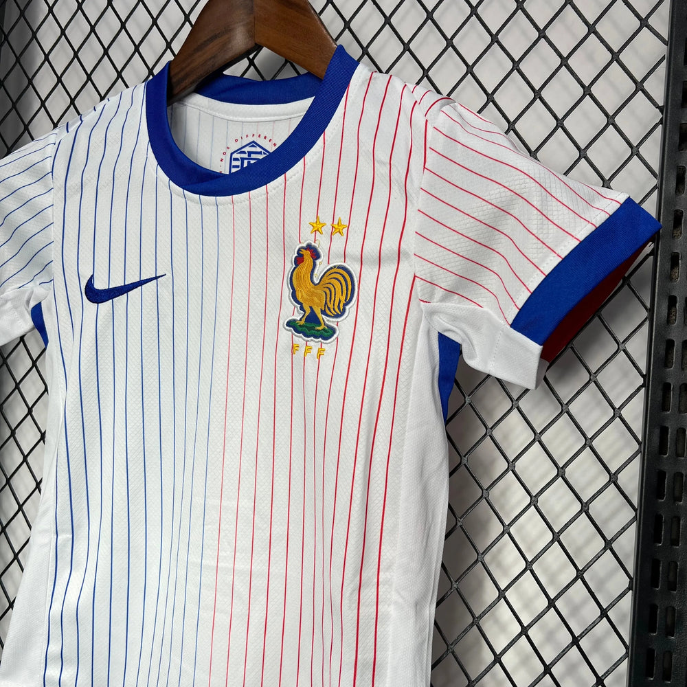 Conjunto Infantil Seleção França II 24/25 Branco Nike