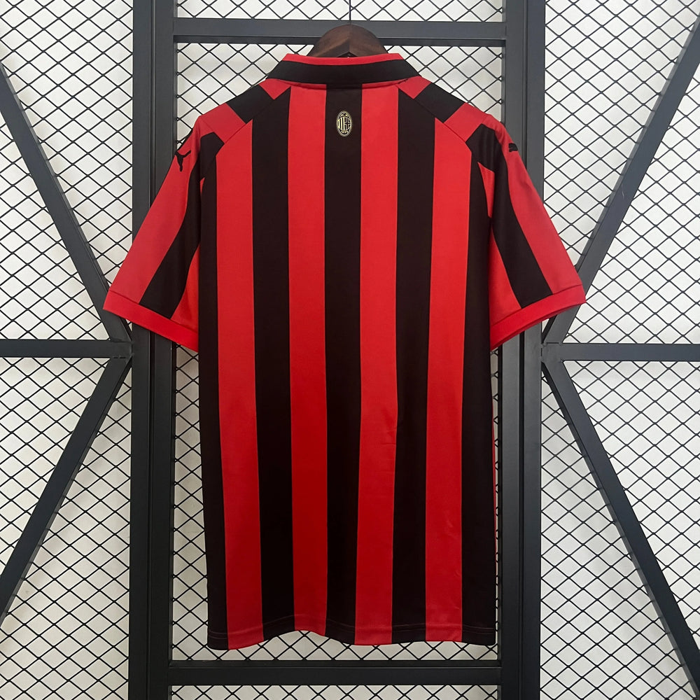 Camisa AC Milan Edição Especial 125 Anos Vermelha e Preta Masculina Puma