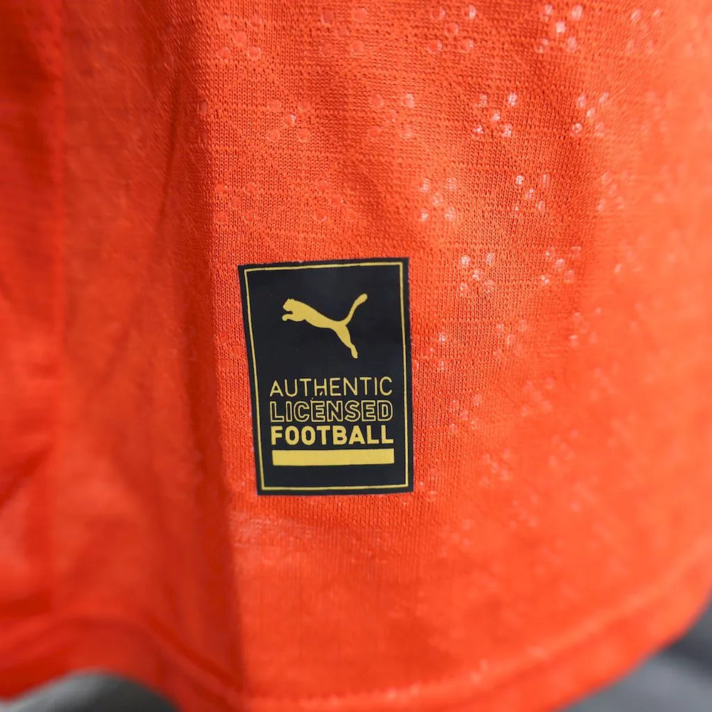 Camisa Seleção Portugal I 25/26 Vermelha Masculina Modelo Jogador Puma