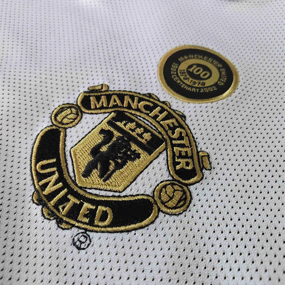 Camisa Manchester United Dupla Face 100 Anos Retrô 2001/2002 Branca / Dourada Masculina Umbro