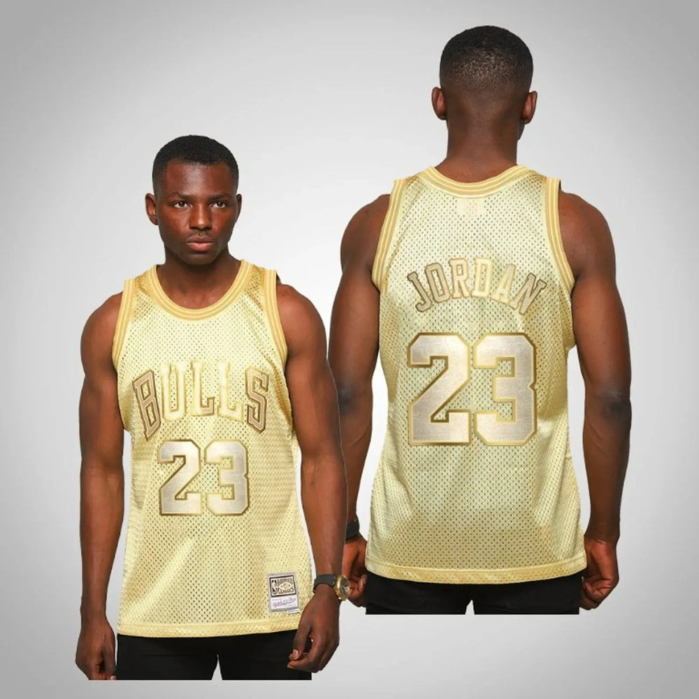 Regata Chicago Bulls Midas Mitchell & Ness Hardwood Classics Michael Jordan #23 1997/1998 Dourada - DS Sports - Artigos Esportivos